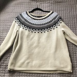 Patterned White knit Sweater